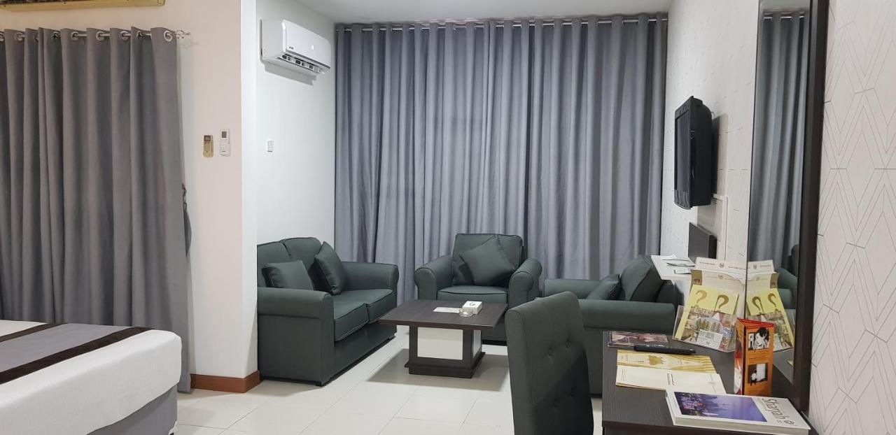 Nova Park Hotel Sharjah Exterior photo