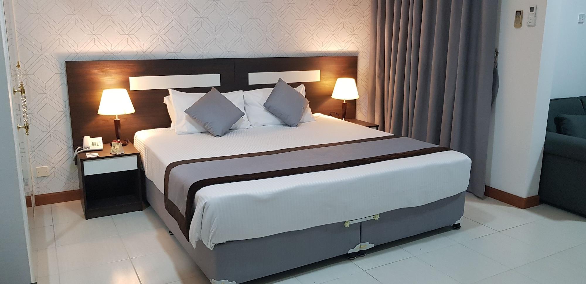 Nova Park Hotel Sharjah Exterior photo